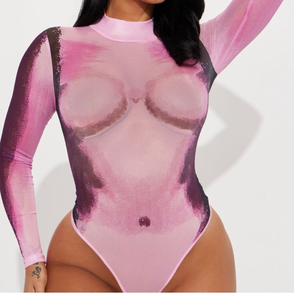 Fashion nova bodysuit